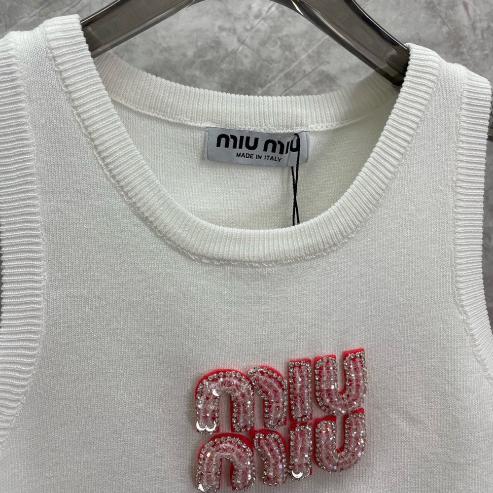 Miu Miu Red Diamond Logo White Vest - Picture 3 of 6